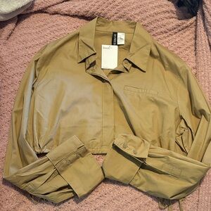 H&M Beige Cropped Blazer